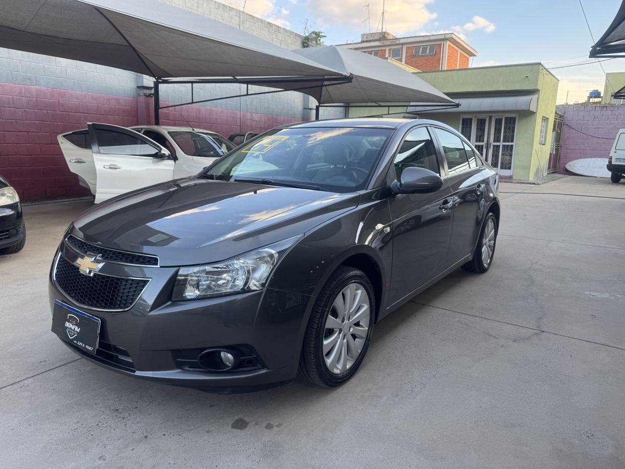 CHEVROLET Cruze Sedan - Foto