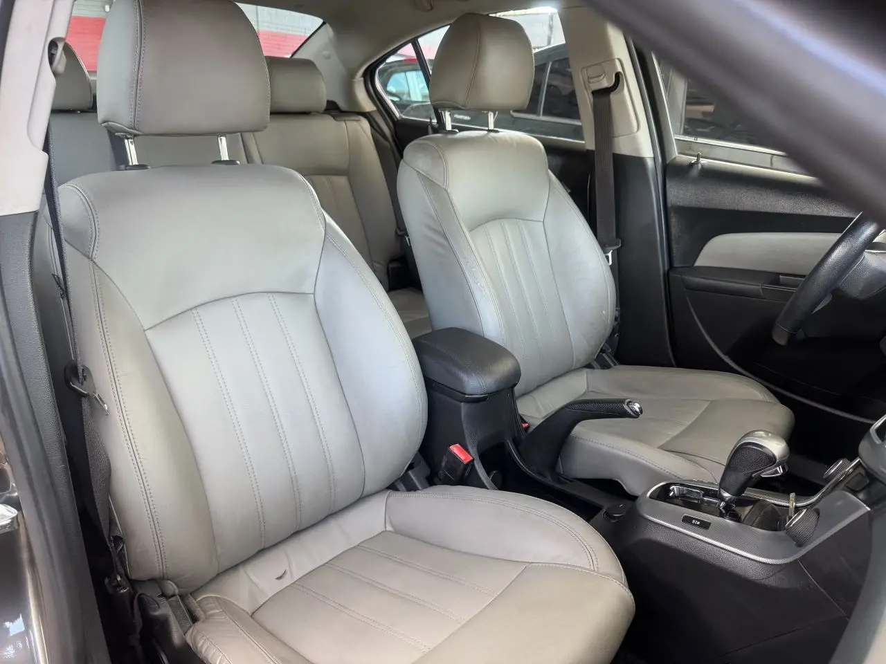 CHEVROLET Cruze Sedan - Foto