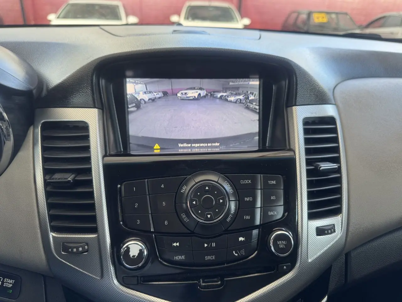 CHEVROLET Cruze Sedan - Foto