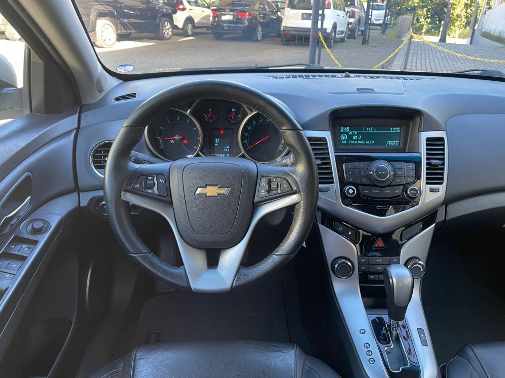 CHEVROLET Cruze Sedan - Foto