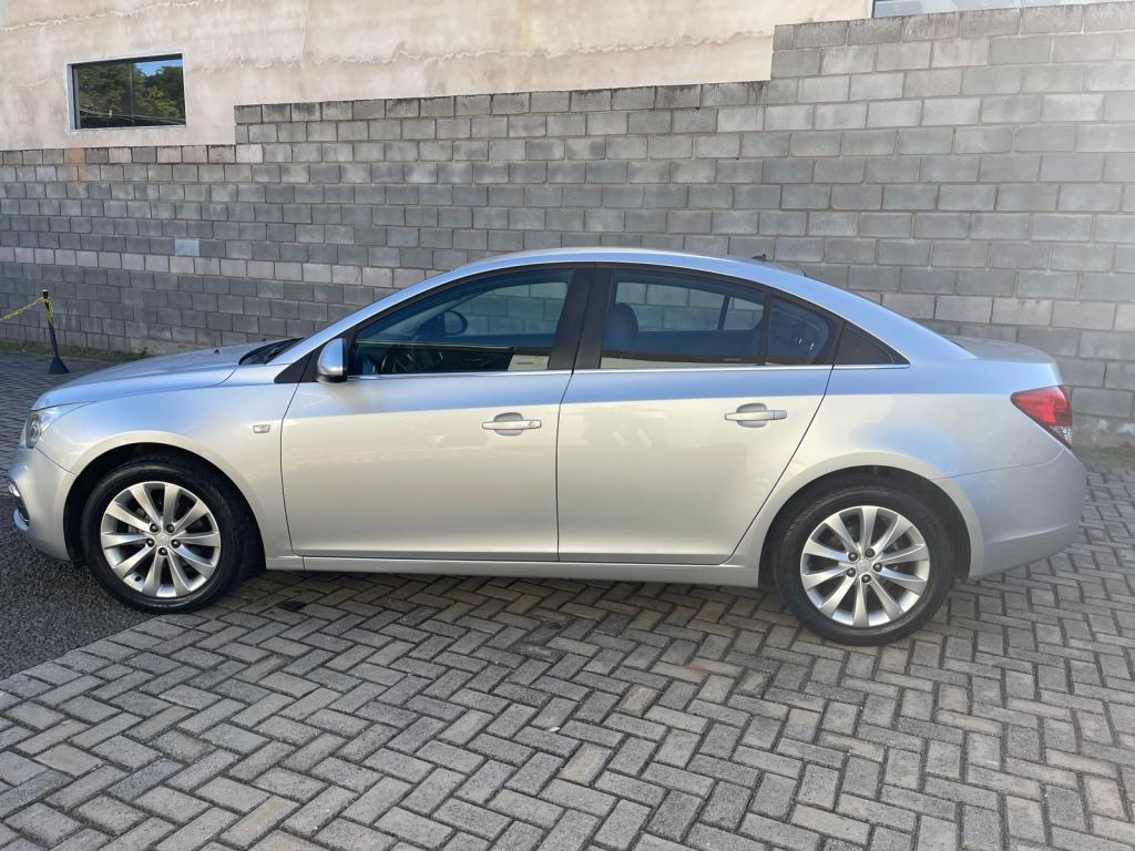 CHEVROLET Cruze Sedan - Foto