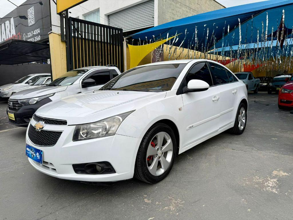 CHEVROLET Cruze Sedan - Foto