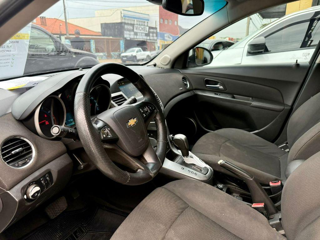 CHEVROLET Cruze Sedan - Foto
