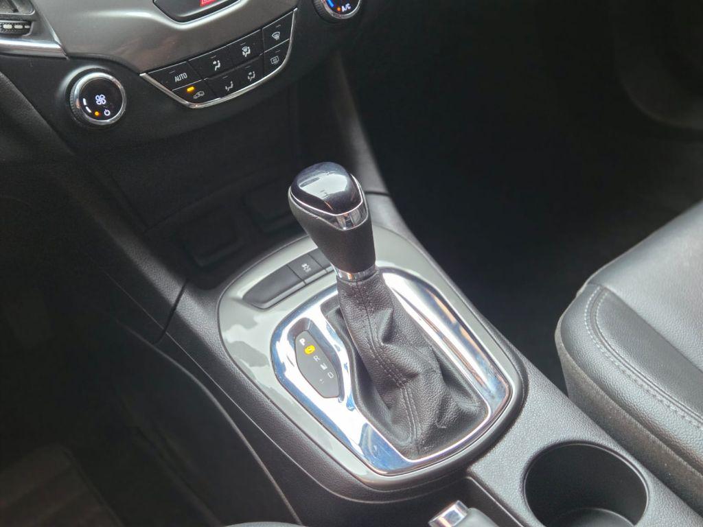 CHEVROLET Cruze Sedan - Foto