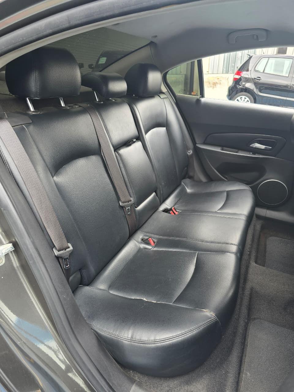 CHEVROLET Cruze Sedan - Foto