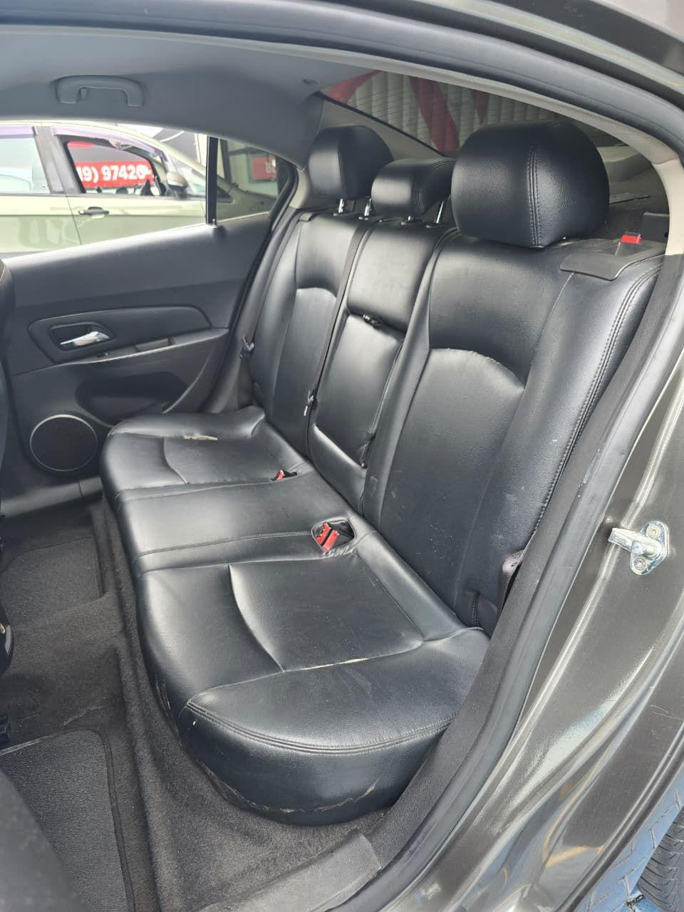 CHEVROLET Cruze Sedan - Foto