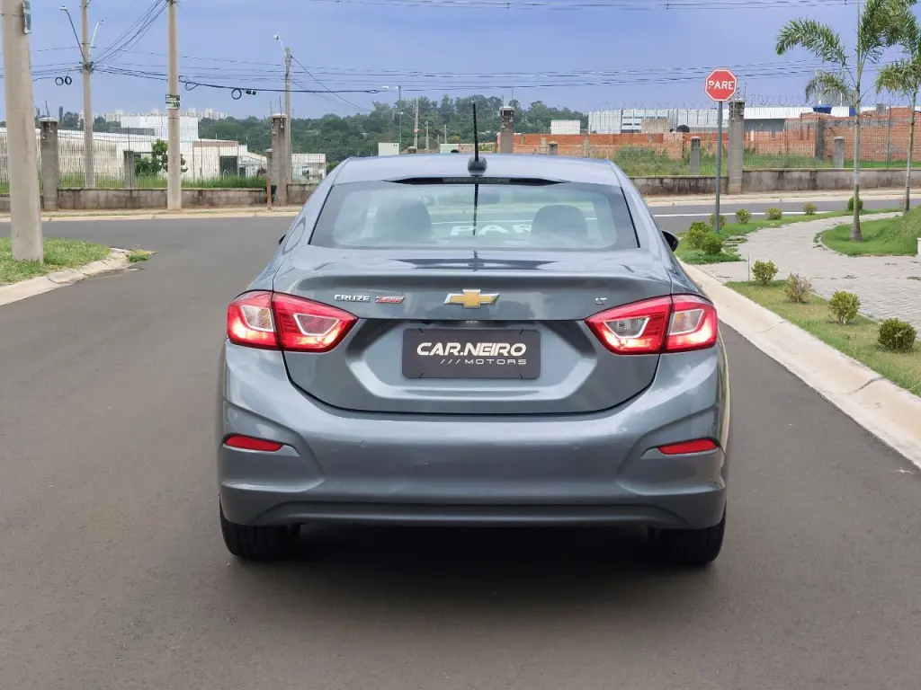 CHEVROLET Cruze Sedan - Foto