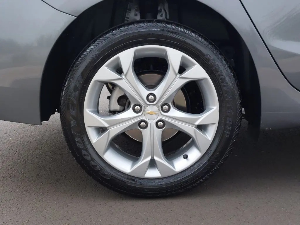 CHEVROLET Cruze Sedan - Foto