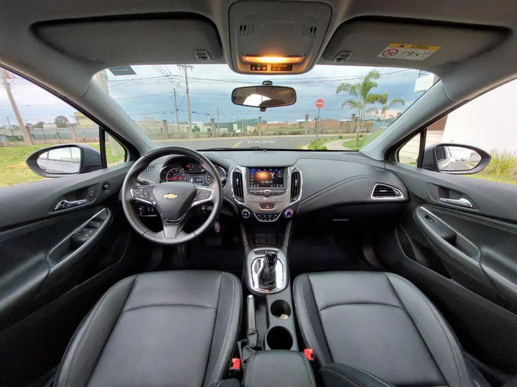 CHEVROLET Cruze Sedan - Foto