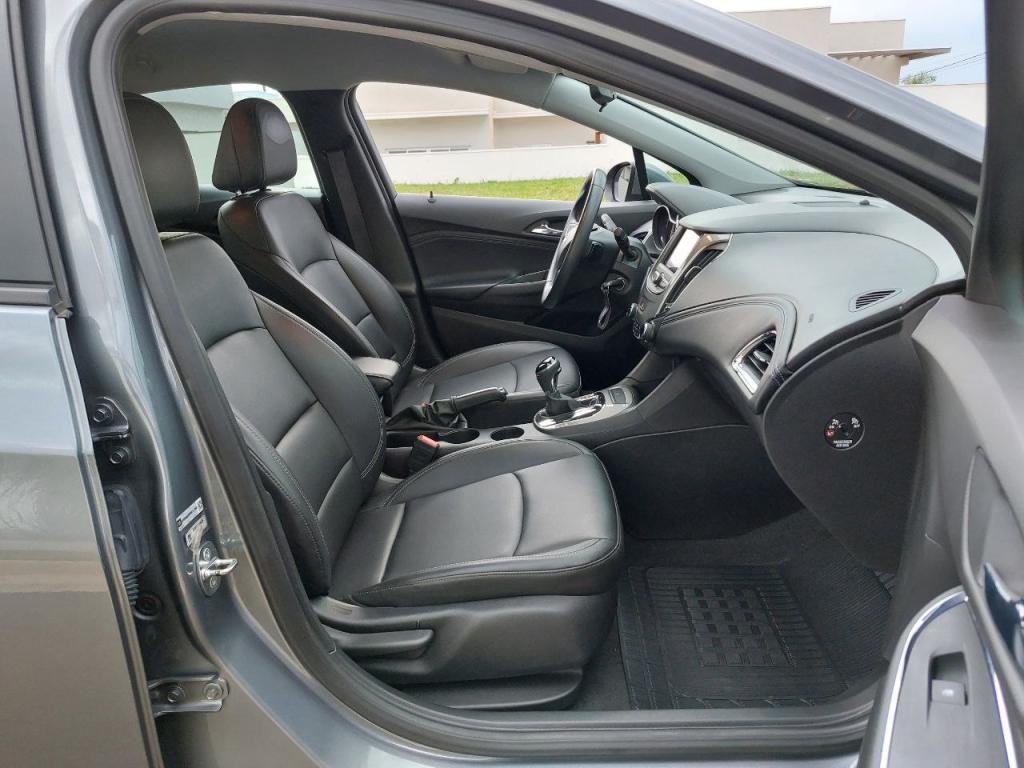 CHEVROLET Cruze Sedan - Foto