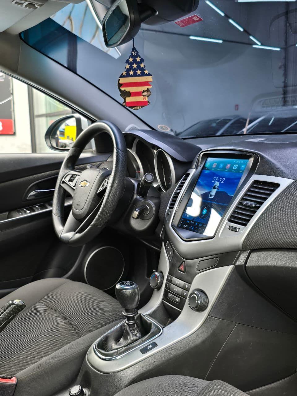 CHEVROLET Cruze Sedan - Foto