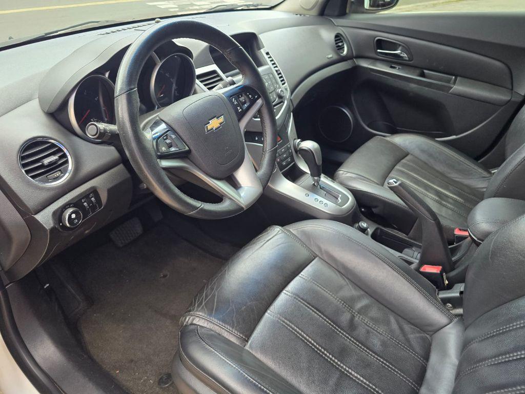 CHEVROLET Cruze Sedan - Foto