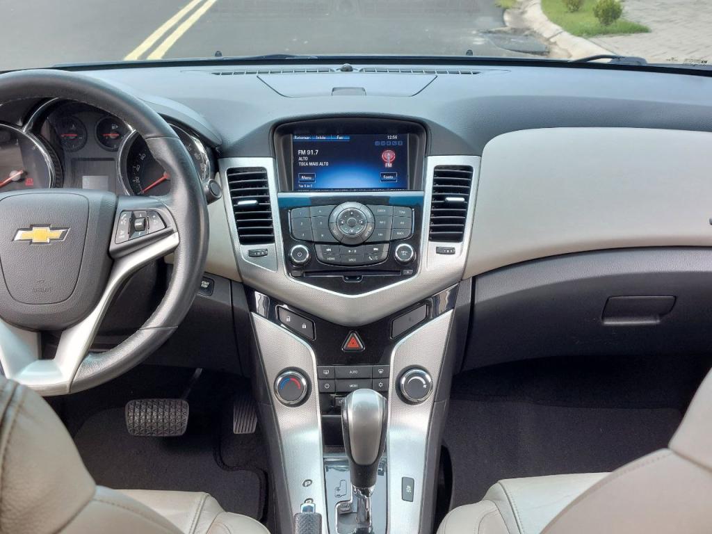 CHEVROLET Cruze Sedan - Foto