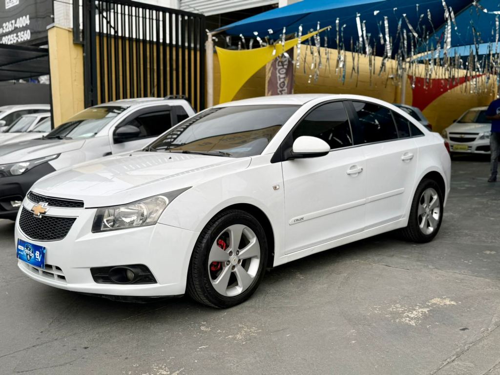 CHEVROLET Cruze Sedan - Foto