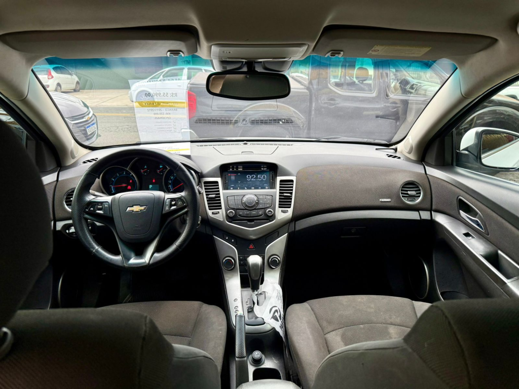 CHEVROLET Cruze Sedan - Foto