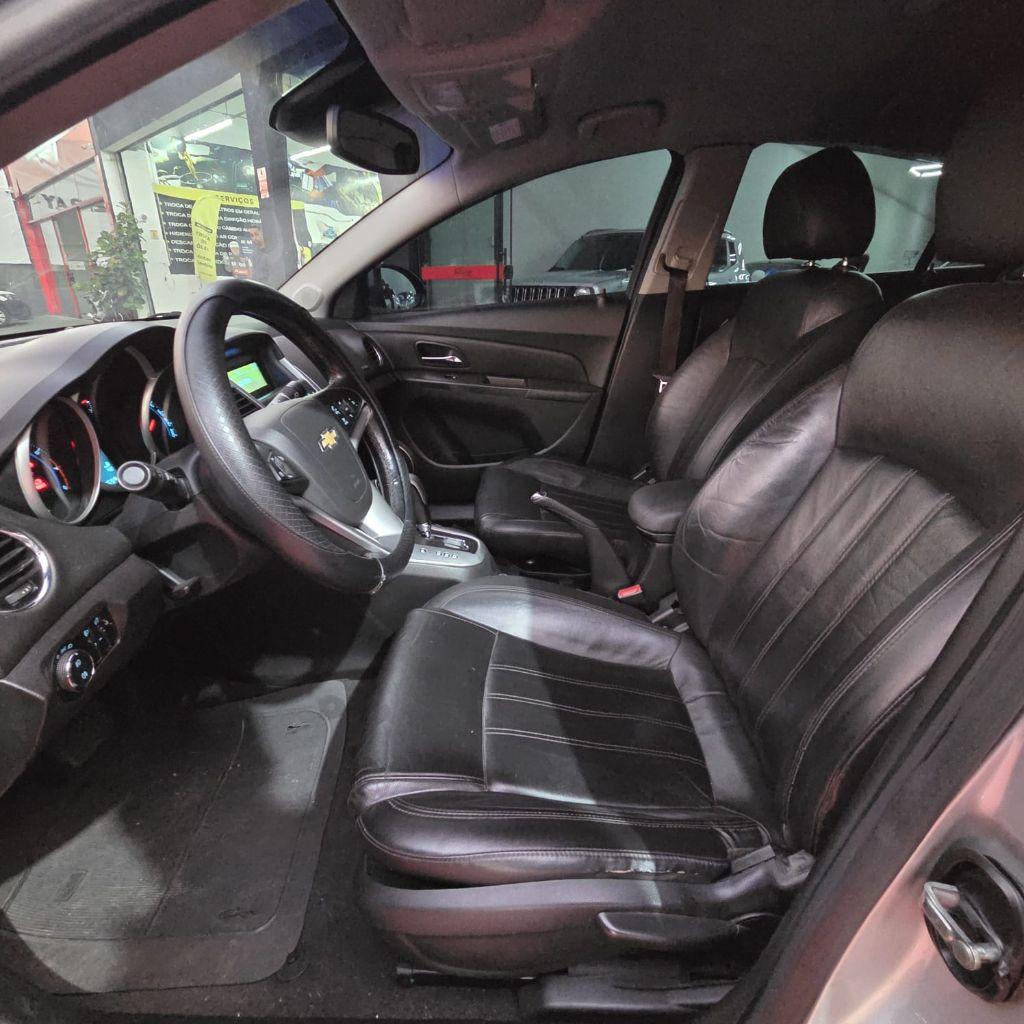 CHEVROLET Cruze Sedan - Foto