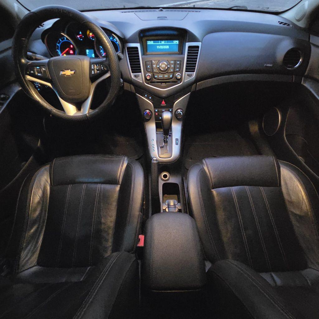 CHEVROLET Cruze Sedan - Foto