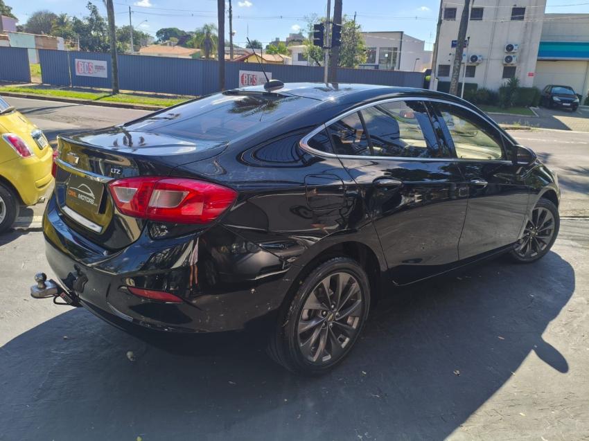 CHEVROLET Cruze Sedan - Foto