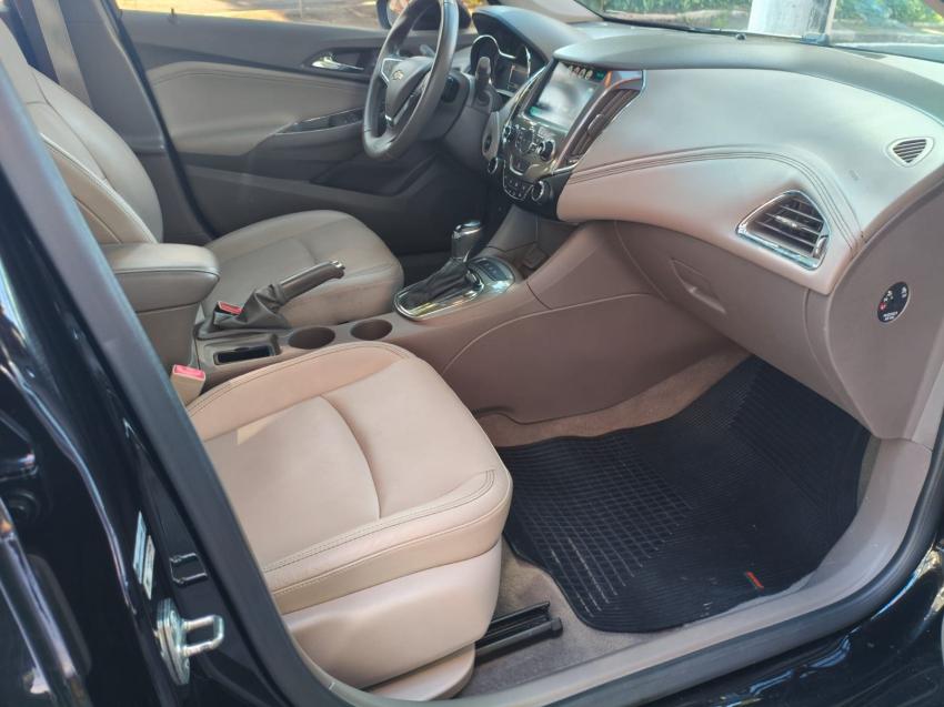 CHEVROLET Cruze Sedan - Foto
