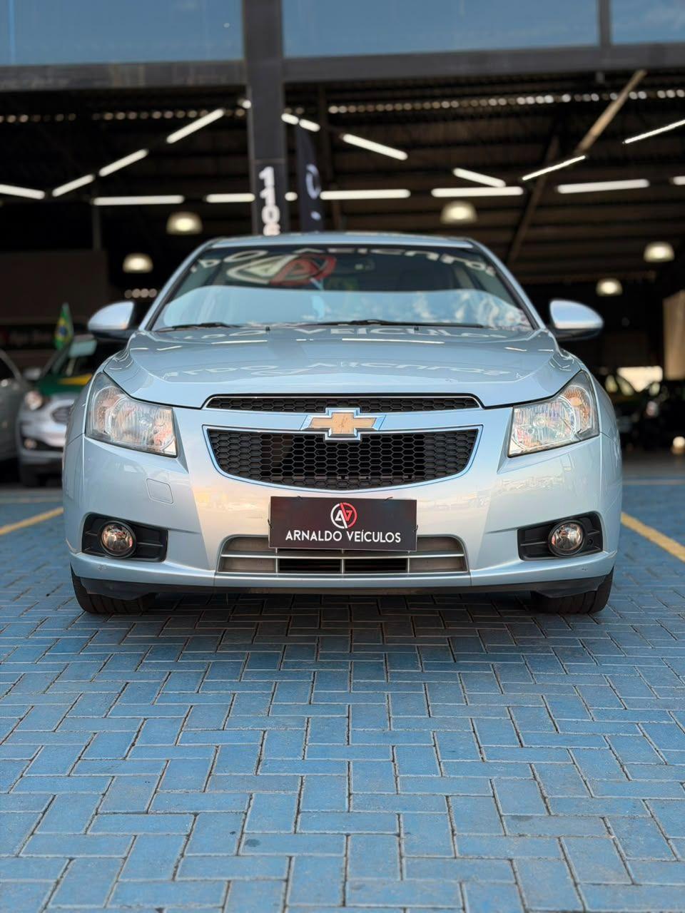 CHEVROLET Cruze Sedan - Foto