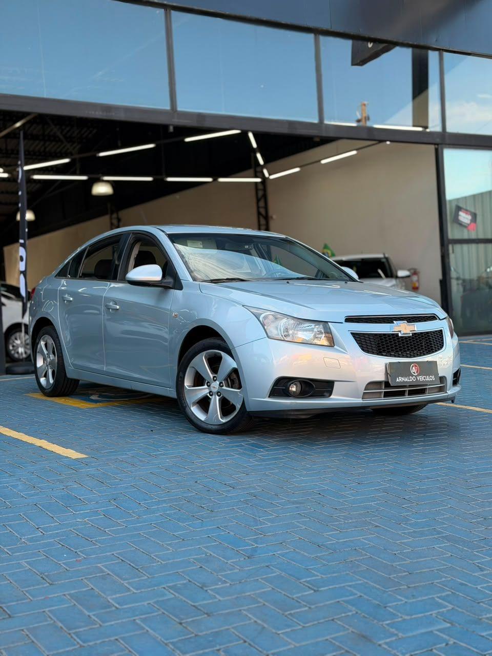 CHEVROLET Cruze Sedan - Foto