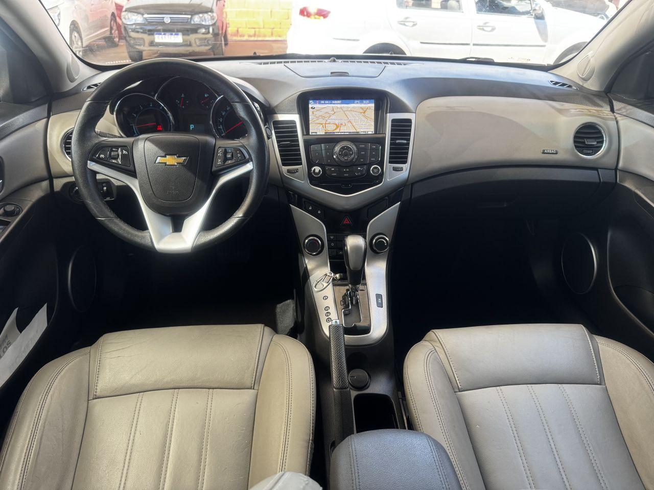 CHEVROLET Cruze Sedan - Foto