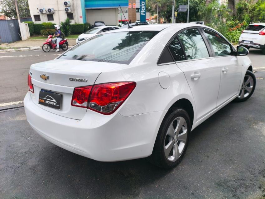 CHEVROLET Cruze Sedan - Foto