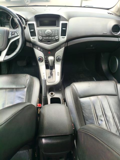 CHEVROLET Cruze Sedan - Foto