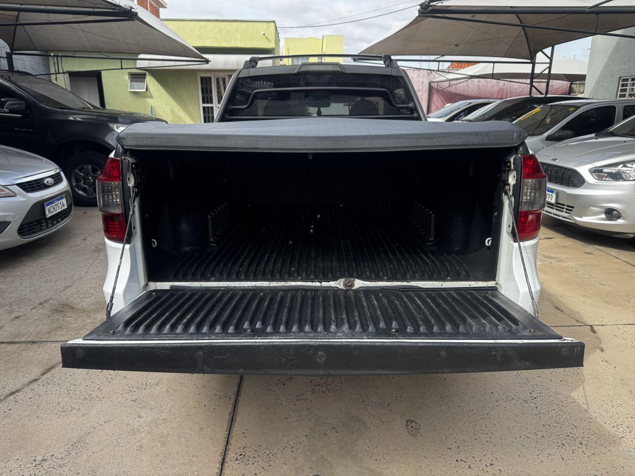 CHEVROLET Montana - Foto