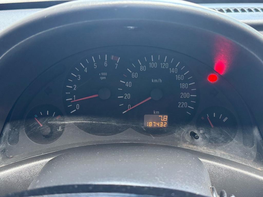 CHEVROLET Montana - Foto