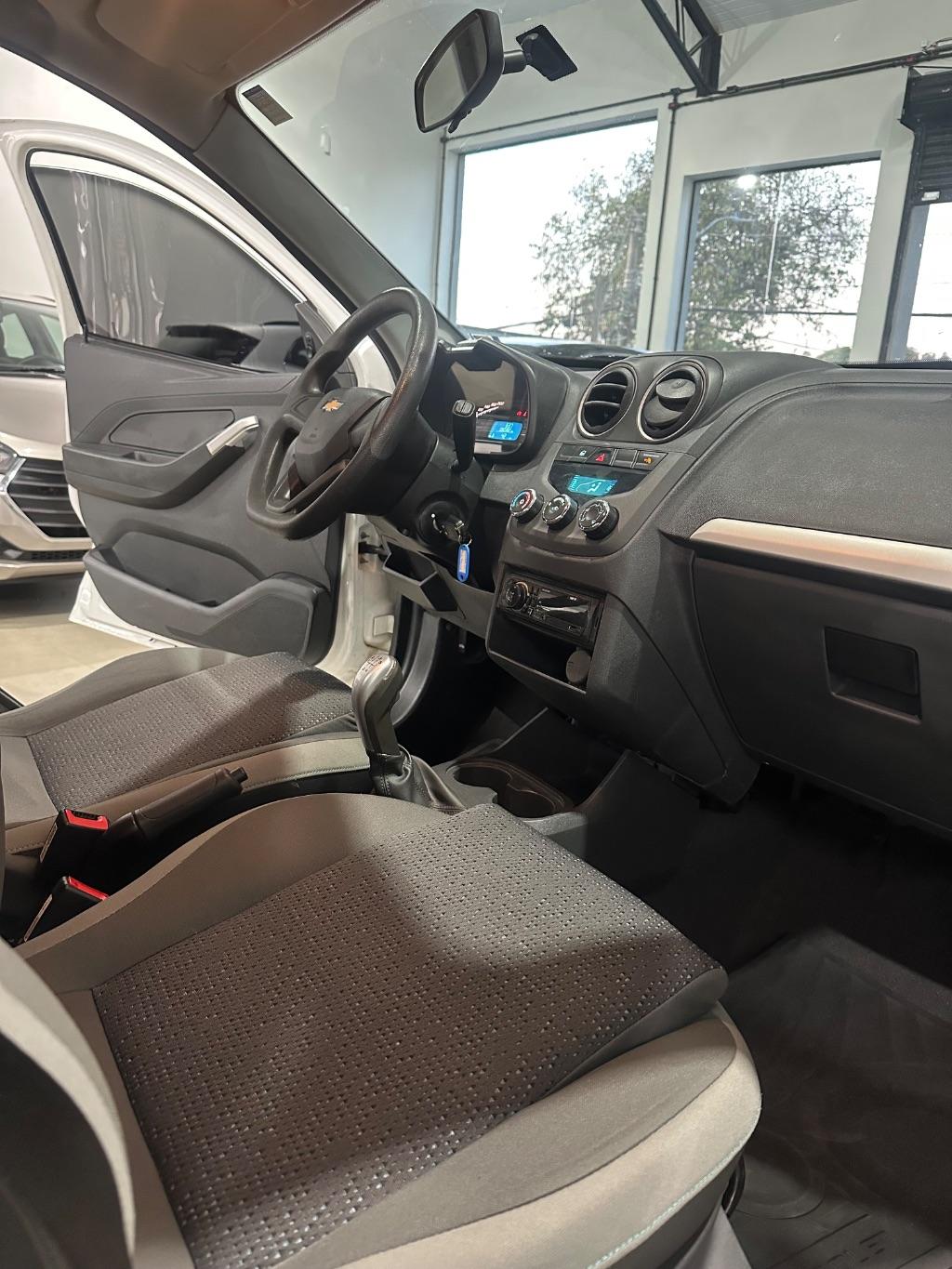 CHEVROLET Montana - Foto