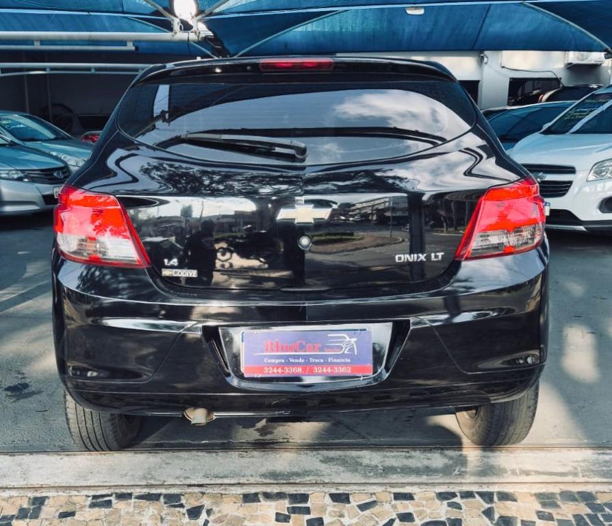 CHEVROLET Onix Hatch - Foto