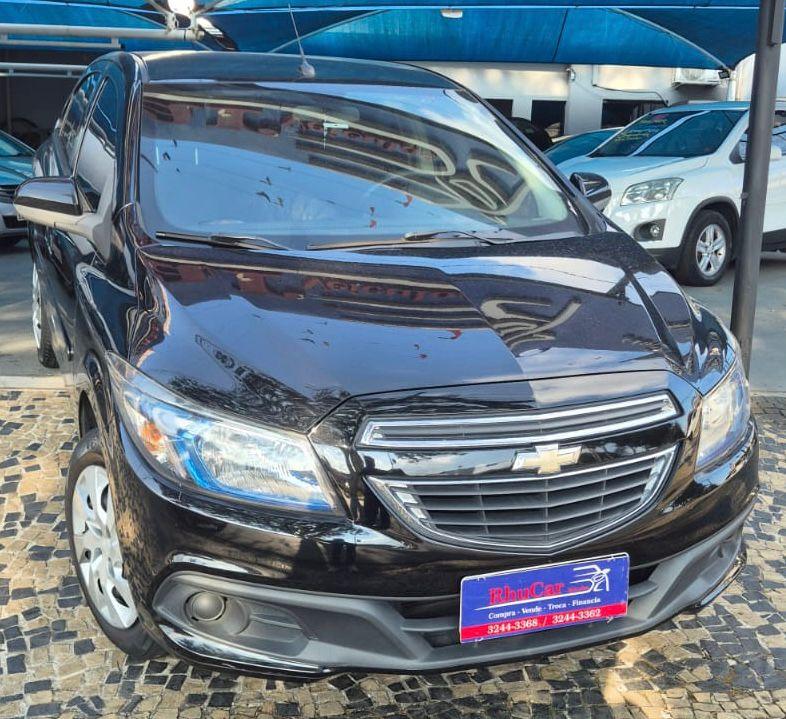 CHEVROLET Onix Hatch - Foto