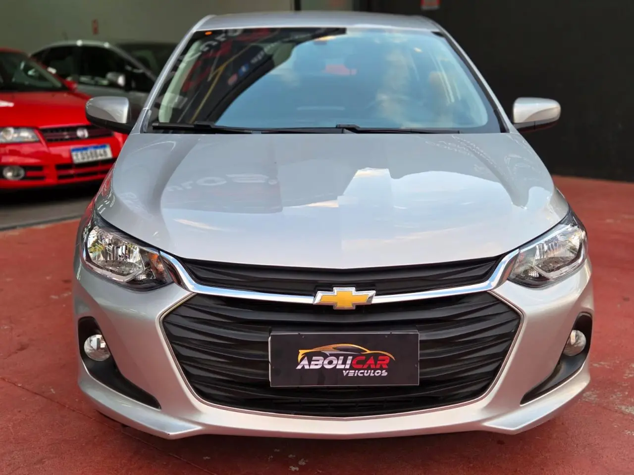 CHEVROLET Onix Hatch - Foto