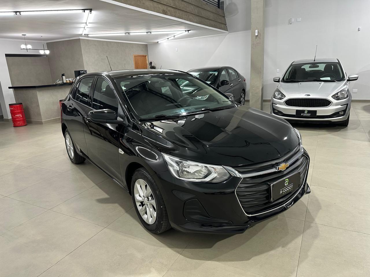 CHEVROLET Onix Hatch - Foto