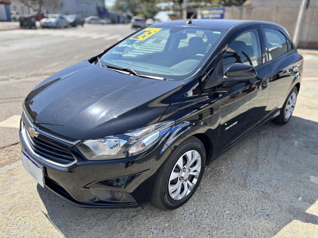 CHEVROLET Onix Hatch