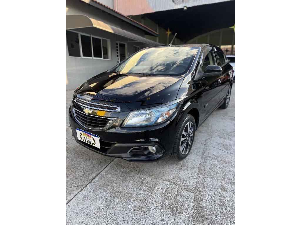 CHEVROLET Onix Hatch - Foto