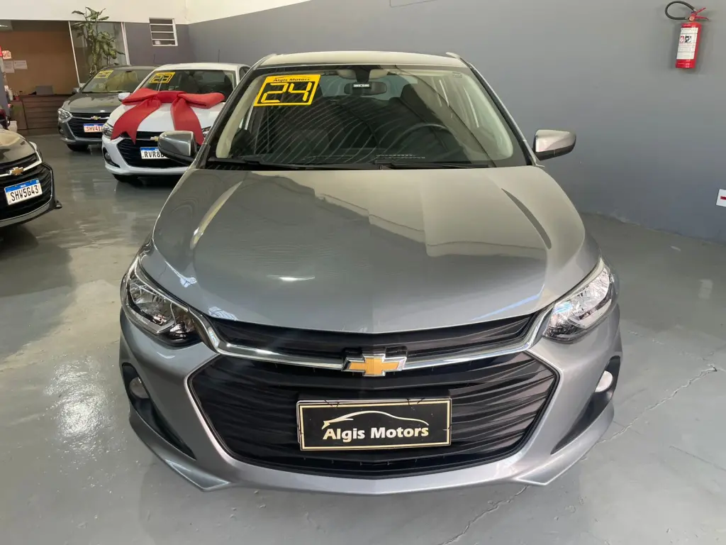 CHEVROLET Onix Hatch - Foto