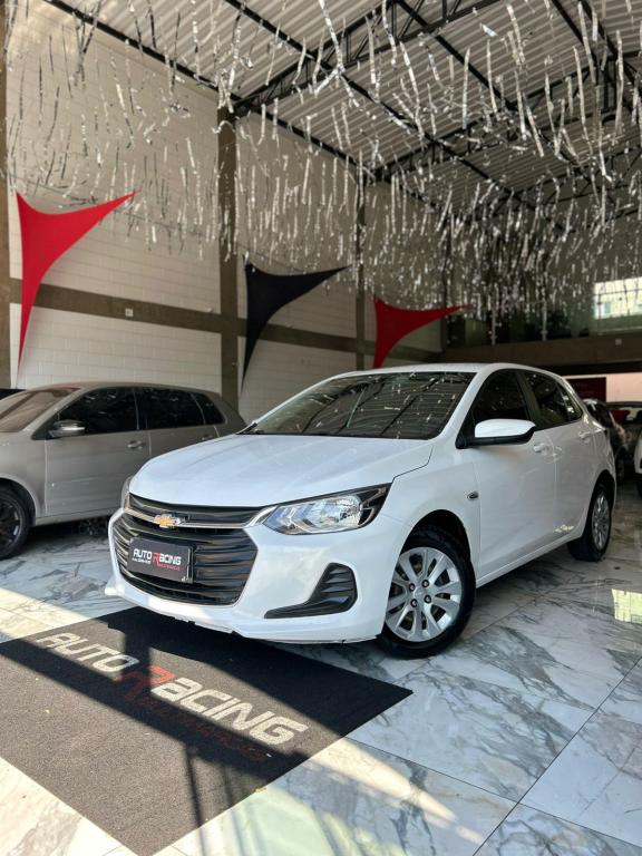 CHEVROLET Onix Hatch - Foto