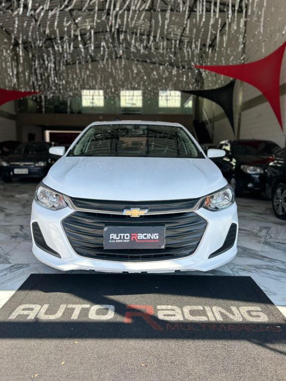 CHEVROLET Onix Hatch - Foto
