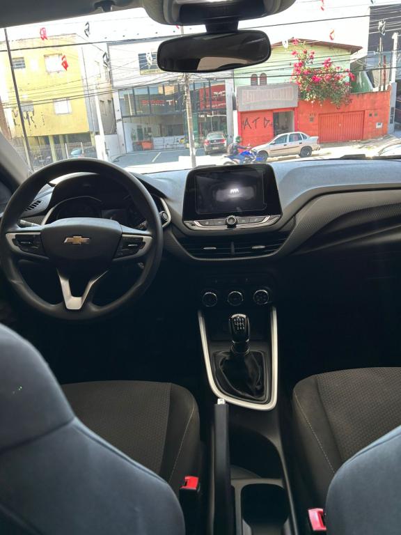 CHEVROLET Onix Hatch - Foto