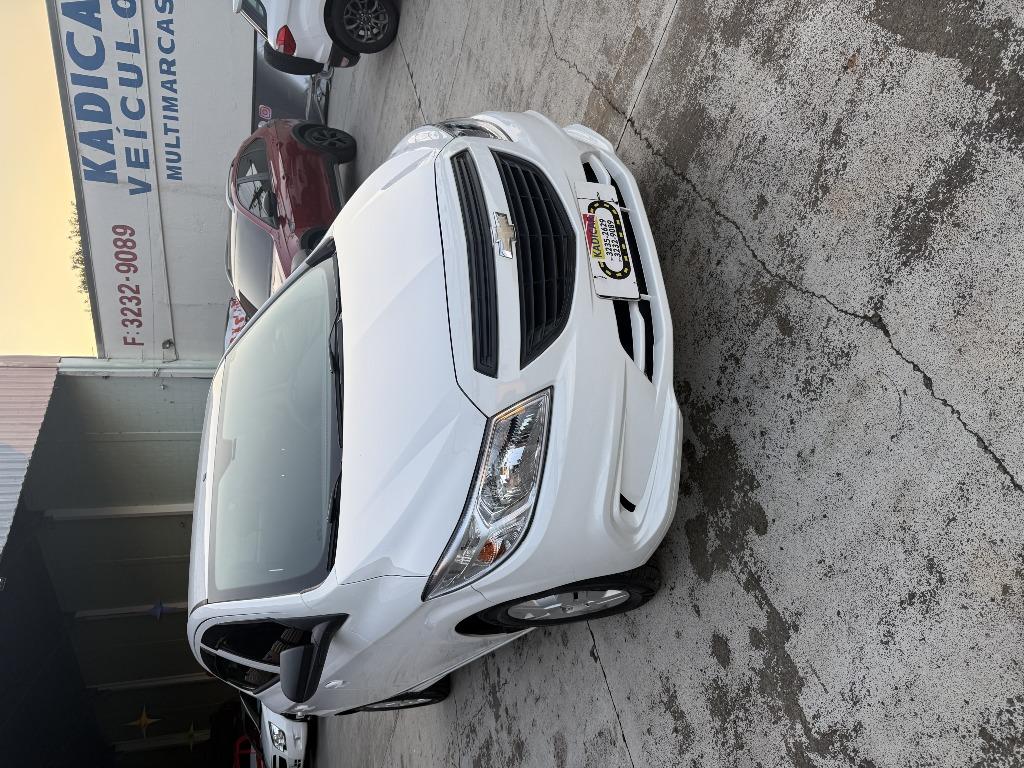 CHEVROLET Onix Hatch