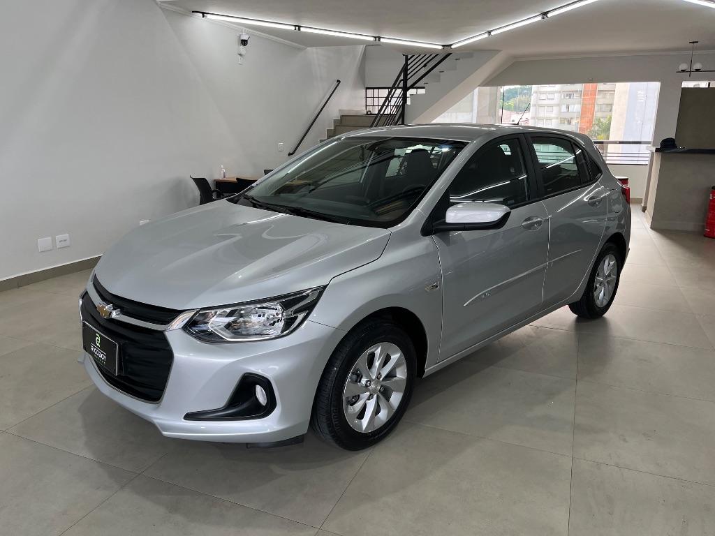 CHEVROLET Onix Hatch - Foto