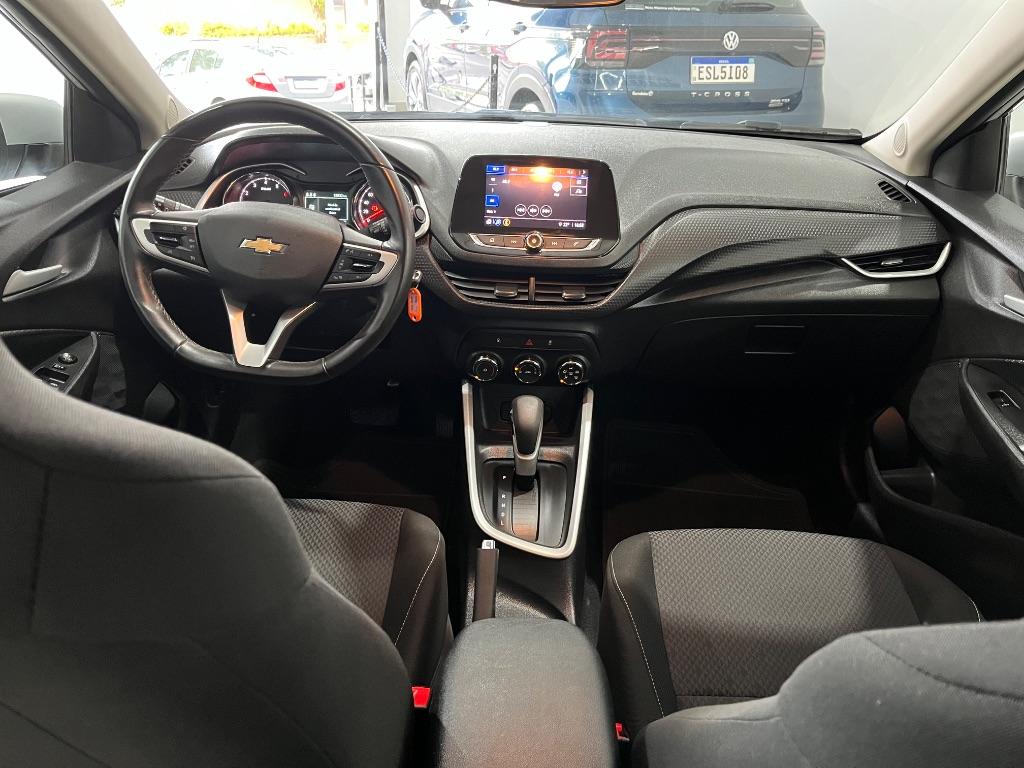 CHEVROLET Onix Hatch - Foto