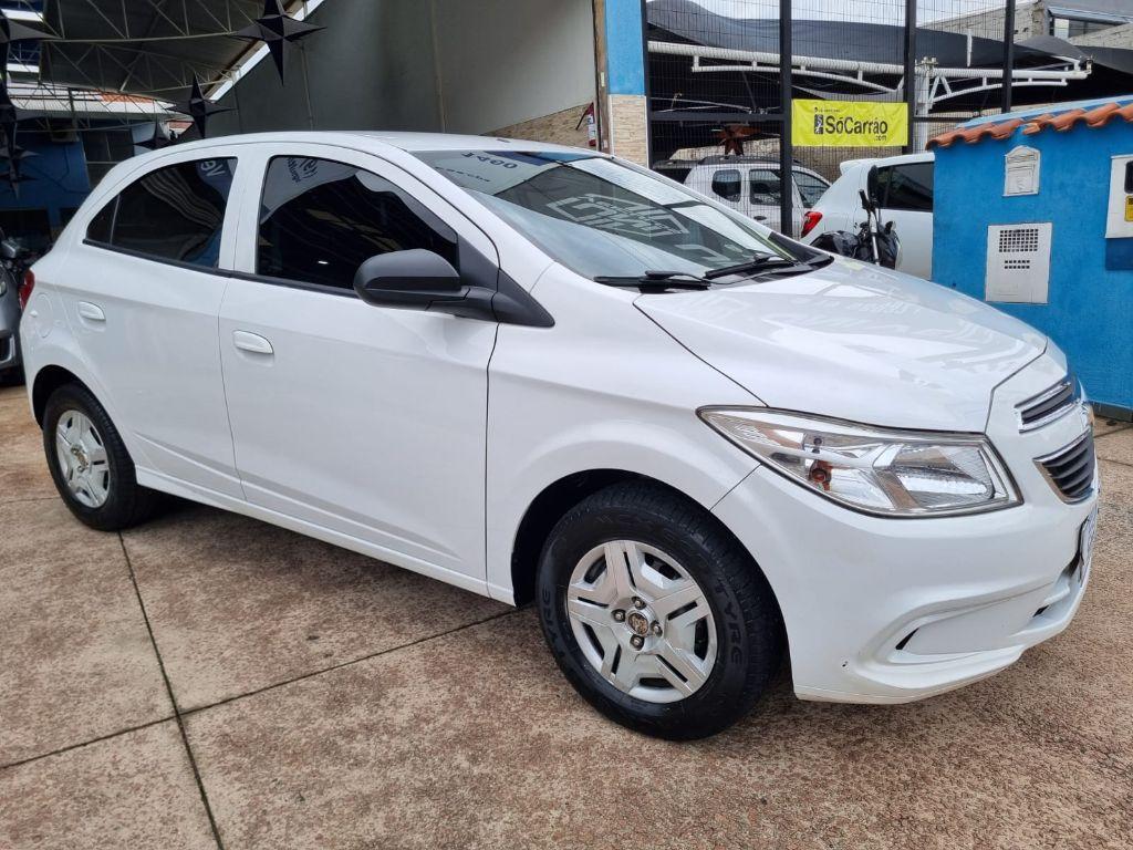 CHEVROLET Onix Hatch - Foto