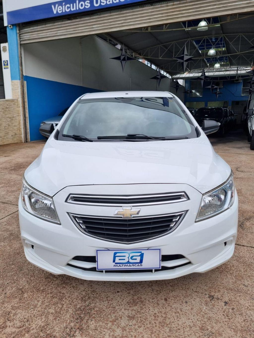 CHEVROLET Onix Hatch - Foto