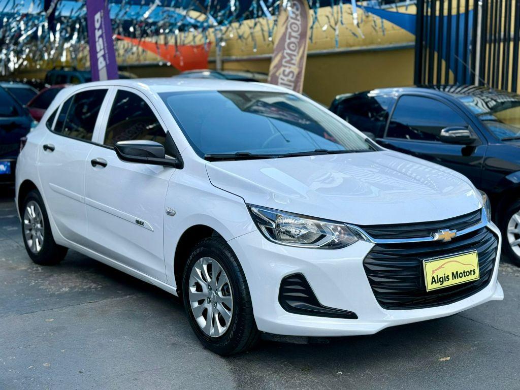 CHEVROLET Onix Hatch - Foto