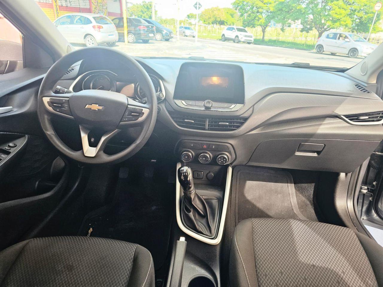 CHEVROLET Onix Hatch - Foto