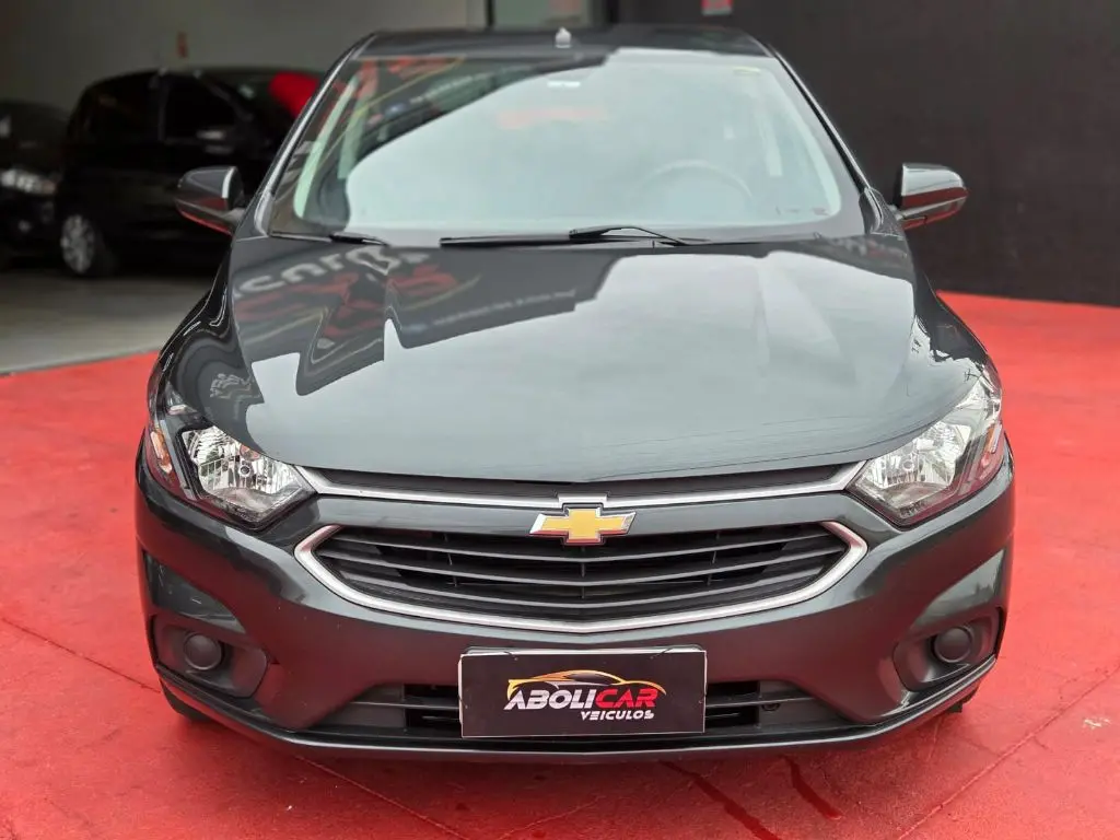 CHEVROLET Onix Hatch - Foto