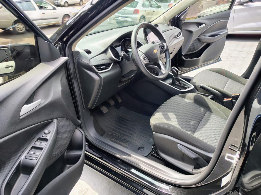 CHEVROLET Onix Hatch - Foto